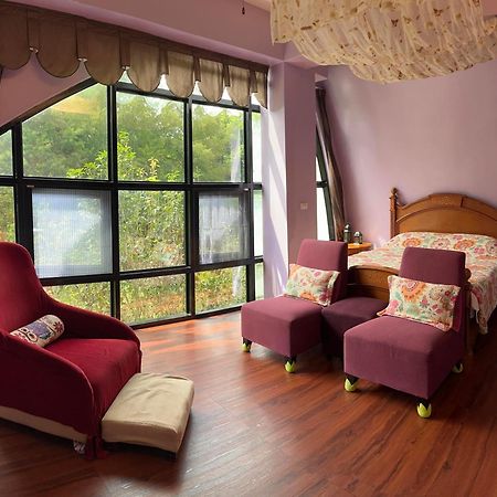 Maison-Philo Homestay B & B Sanyi Bagian luar foto